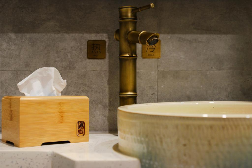 Hangzhou Puyu Travelling With Hotel ภายนอก รูปภาพ
