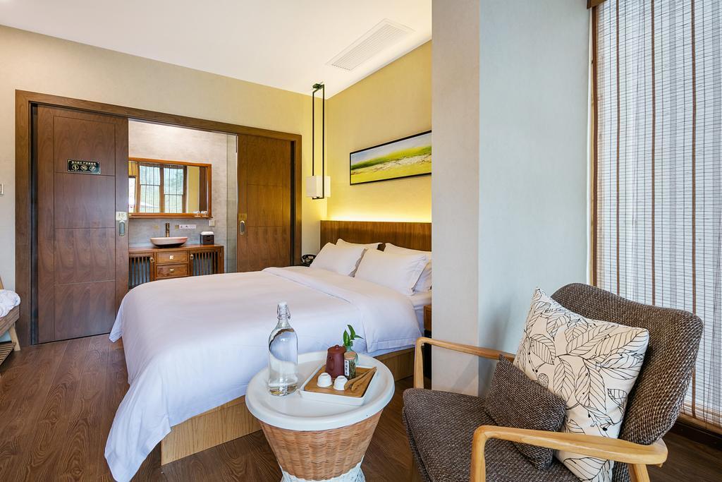 Hangzhou Puyu Travelling With Hotel ภายนอก รูปภาพ